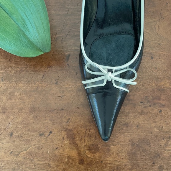 Via Spiga Bow Tie Heels - Picture 5 of 8